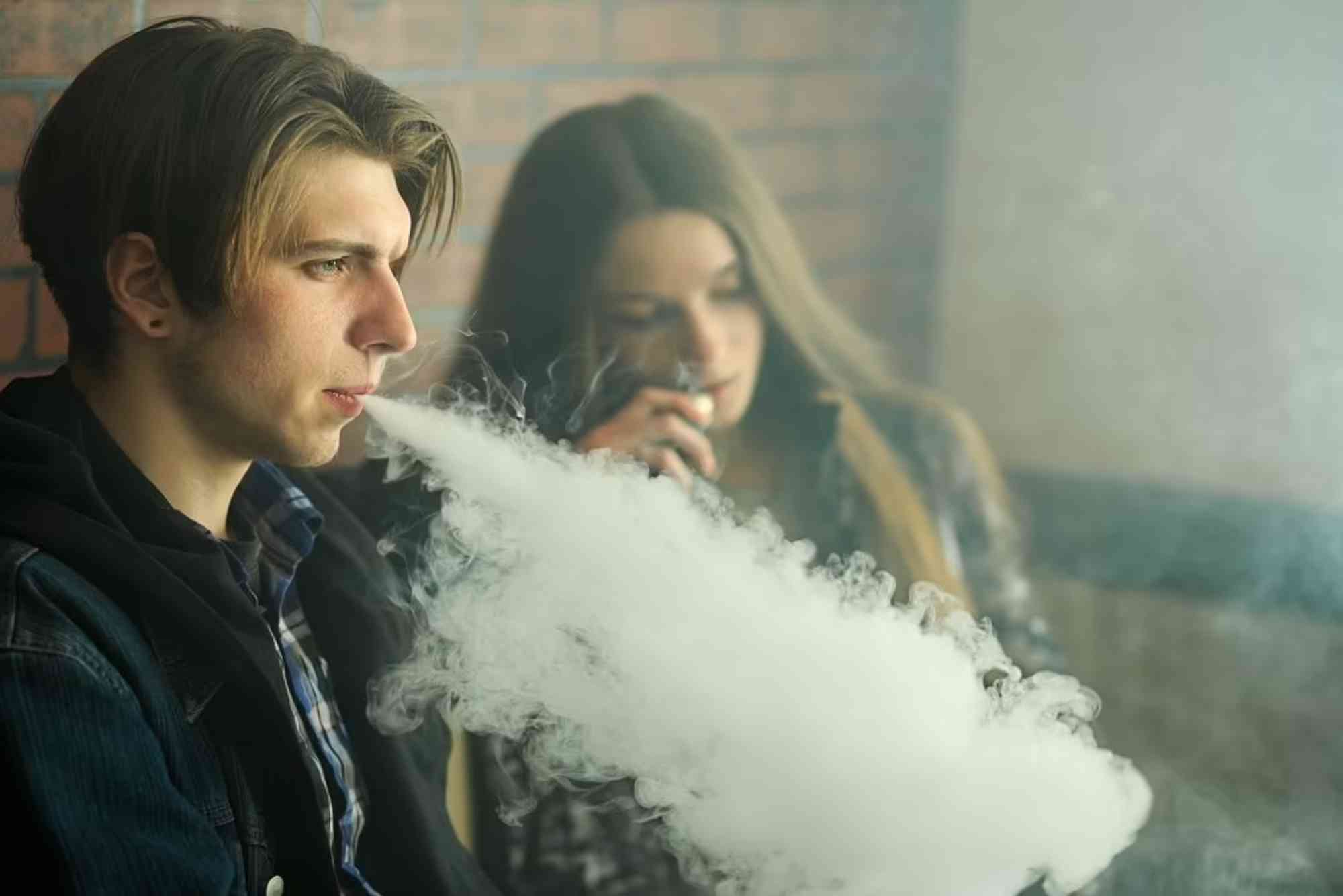 How Vape Culture is Revolutionizing Casual Fashion for Young Adults